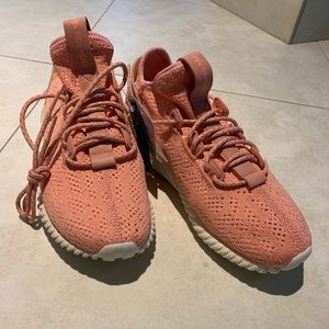 NWT Adidas Tubular pink/coral sneakers